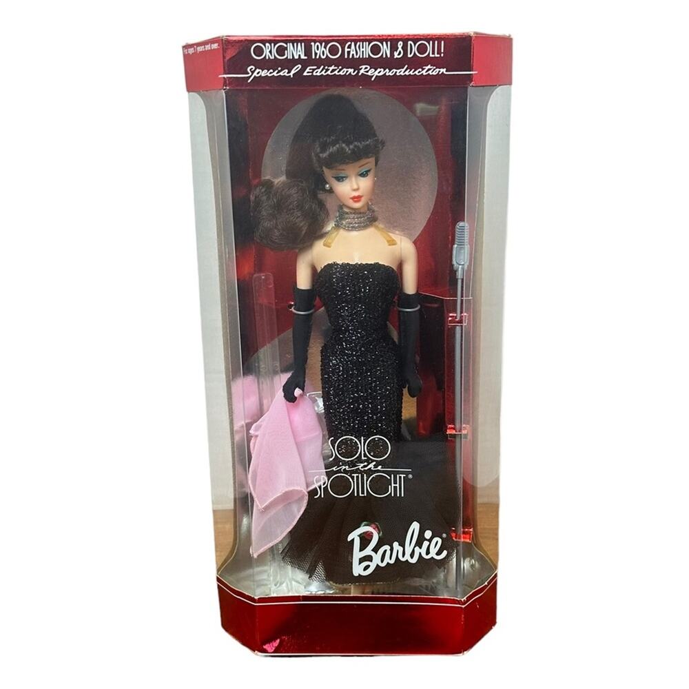 Vintage 1994 Solo in The Spotlight Barbie Brunette NRFB